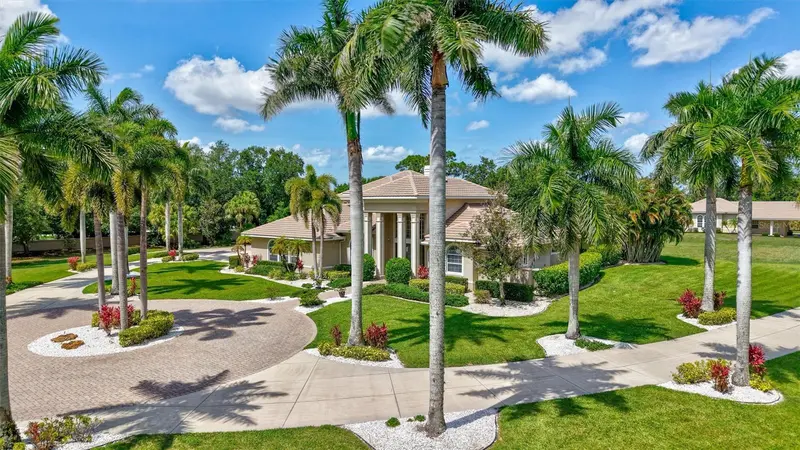 1045 FOX CREEK DRIVE, SARASOTA