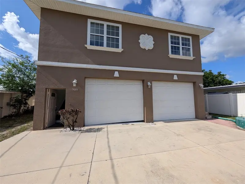 3006 HAWTHORNE STREET, SARASOTA