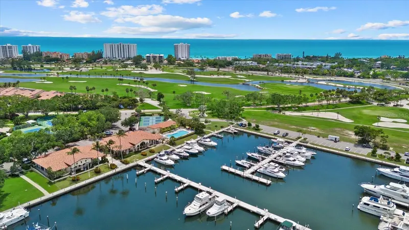 2600 HARBOURSIDE DRIVE #H06, LONGBOAT KEY