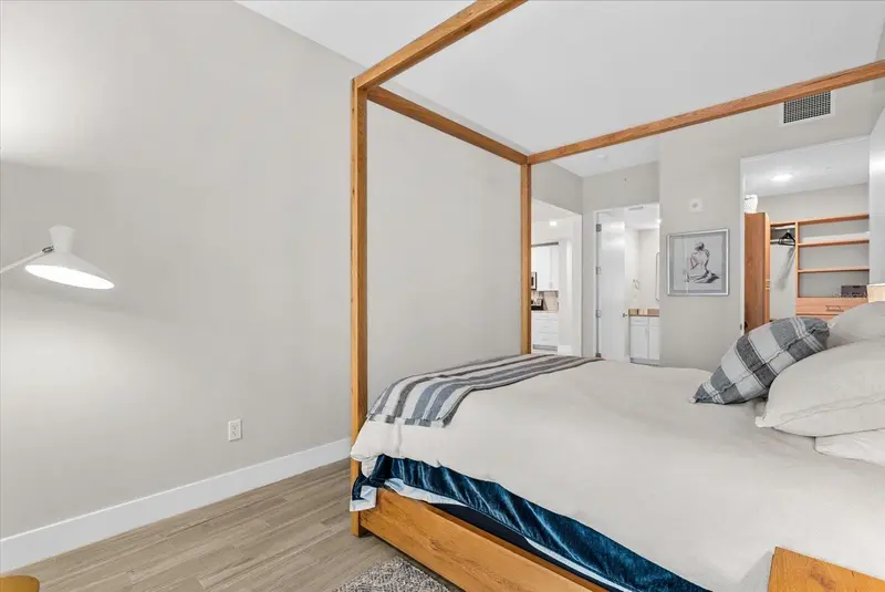Thumbnail 17