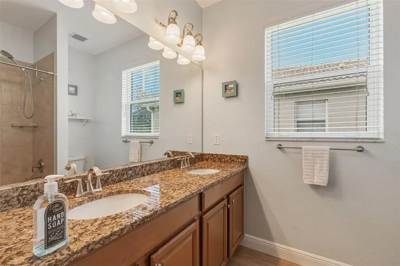 Thumbnail 30