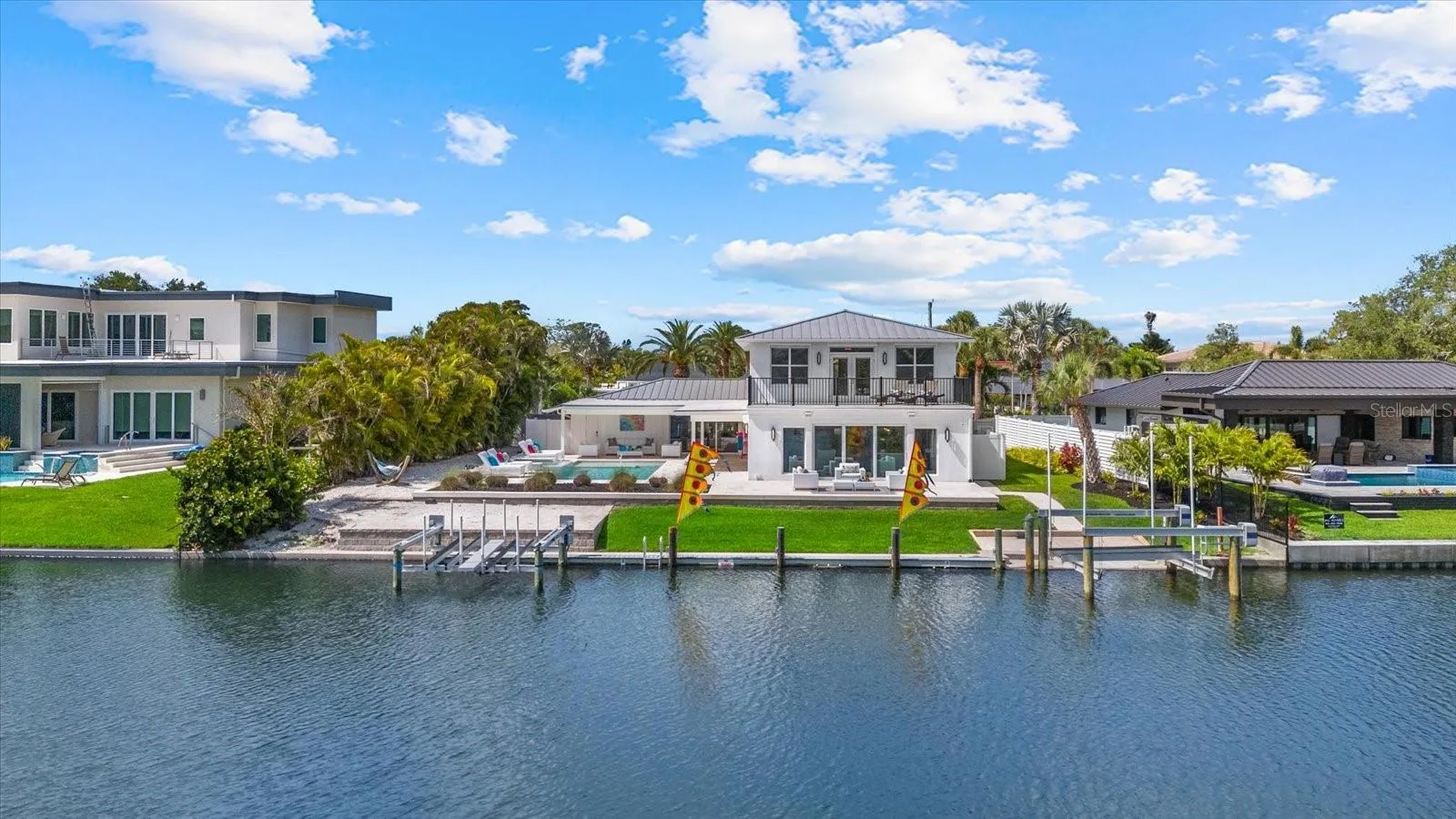 109 ft on Grand Canal; two lifts, 1 for 10,000 lb boat and other for 2 jet skis or kayaks
