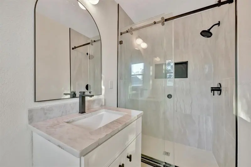 Thumbnail 18