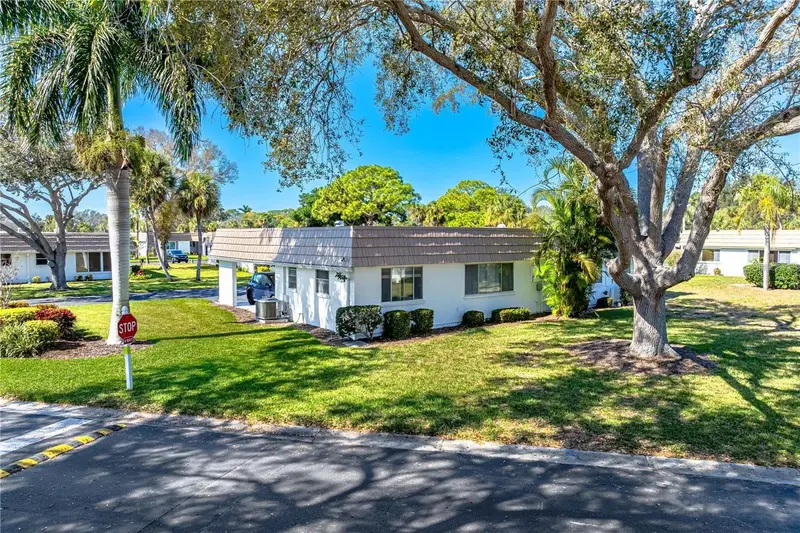 5440 RIVERBLUFF CIRCLE #87, SARASOTA