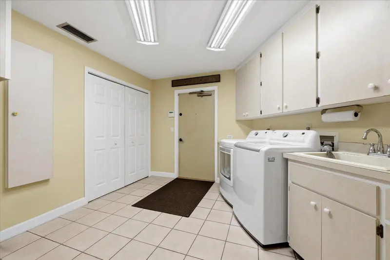 Thumbnail 19