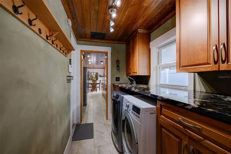 Thumbnail 27