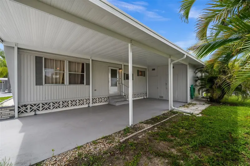 3318 SHINGLE OAK TERRACE, SARASOTA, photo 4 of 51