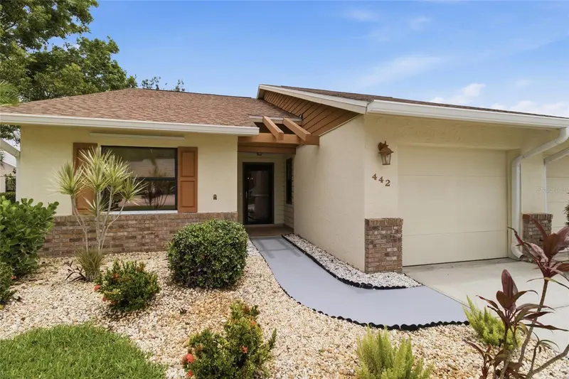 442 PENDLETON DRIVE, VENICE