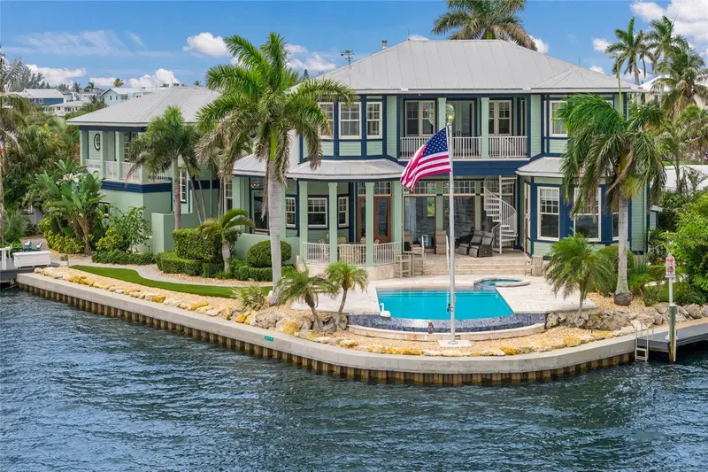 522 BAYVIEW DRIVE, HOLMES BEACH