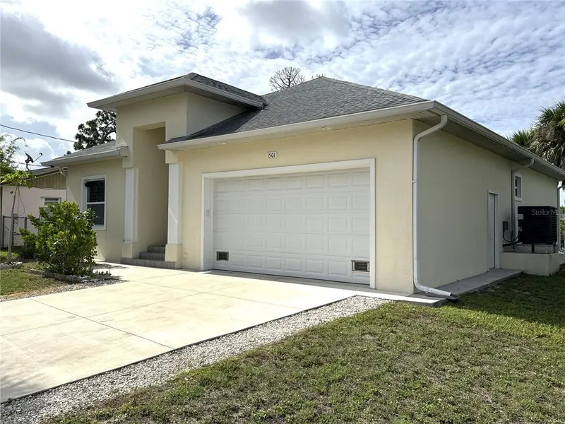 1501 HELENE AVENUE, ENGLEWOOD
