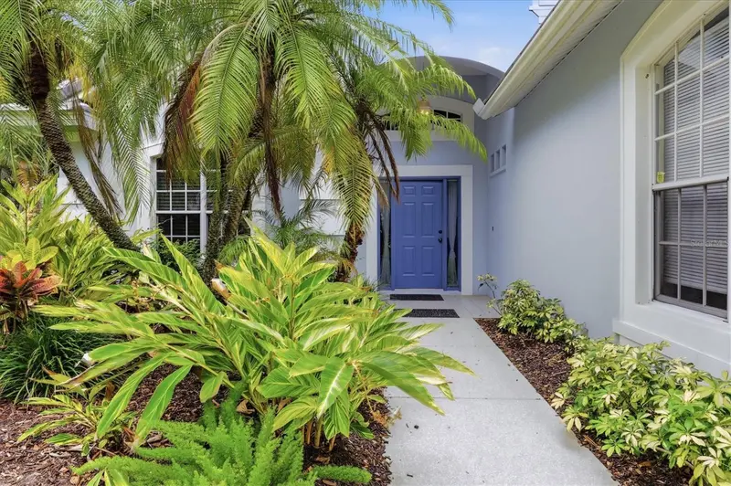 7147 PRESTWICK COURT, UNIVERSITY PARK, photo 4 of 56
