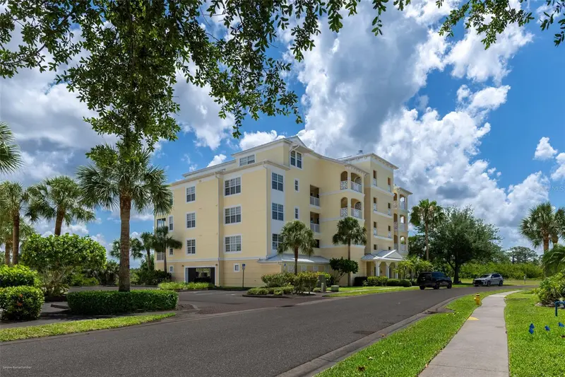 10521 AMBERJACK WAY #303, ENGLEWOOD