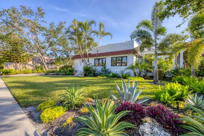 1864 CLEMATIS ST STREET, SARASOTA