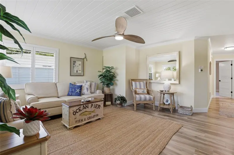 707 BEVERLY ROAD, VENICE, photo 2 of 59