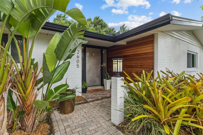2605 BOTANY AVENUE, SARASOTA, photo 4 of 60