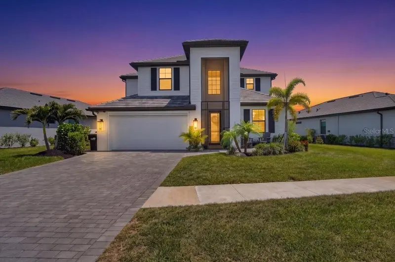 10865 SUN DROP STREET, VENICE