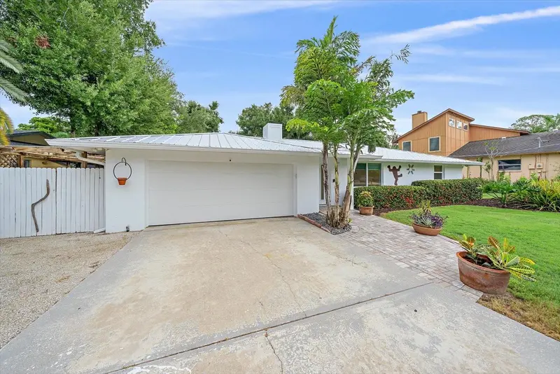 4271 LAGO WAY, SARASOTA