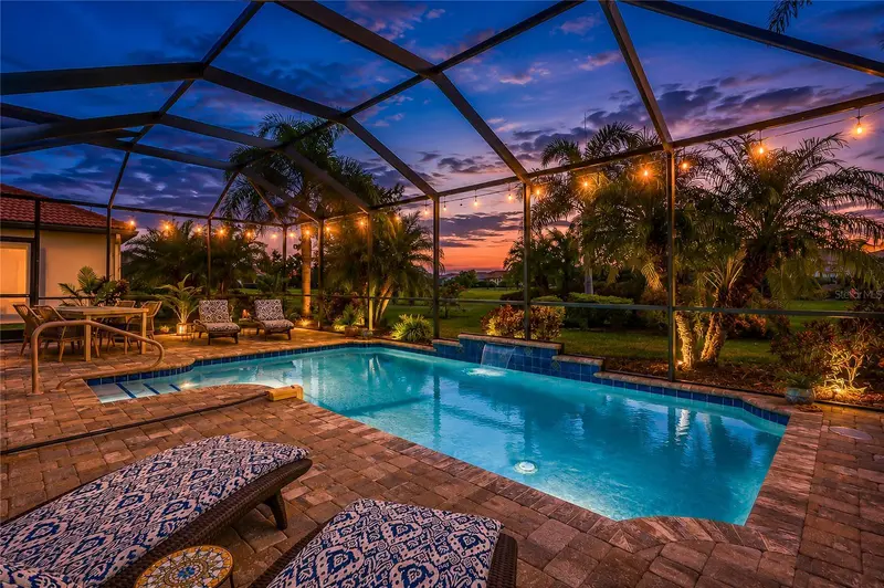 10233 LOCH LOMOND DRIVE, BRADENTON, photo 2 of 96