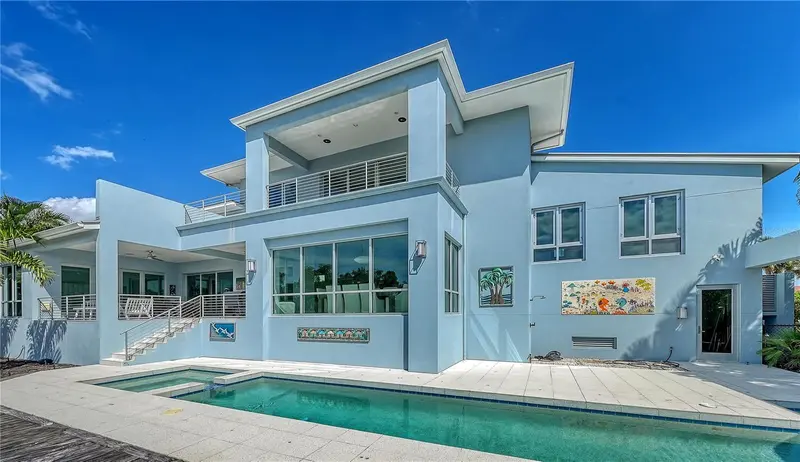 705 JUNGLE QUEEN WAY, LONGBOAT KEY