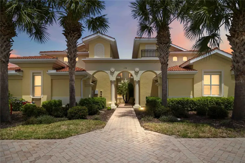 178 BELLA VISTA TERRACE #22B, NOKOMIS