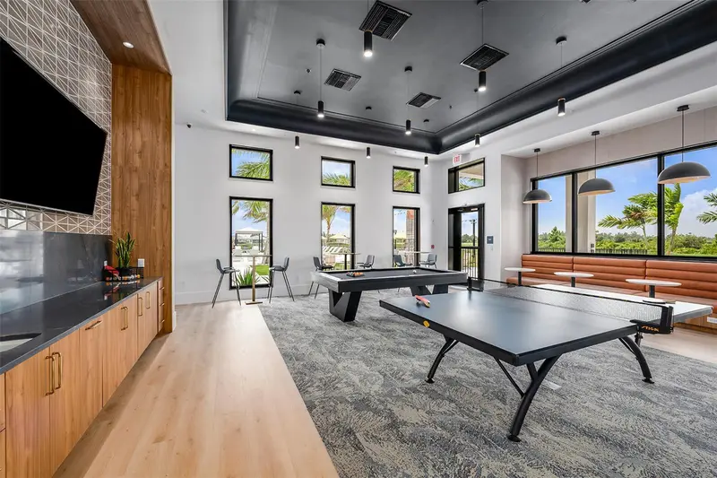 Thumbnail 39