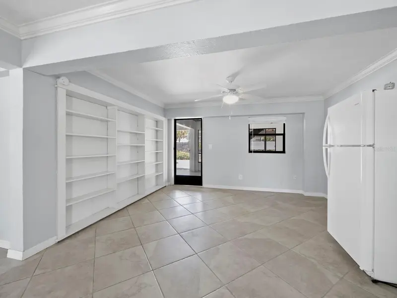 Thumbnail 37