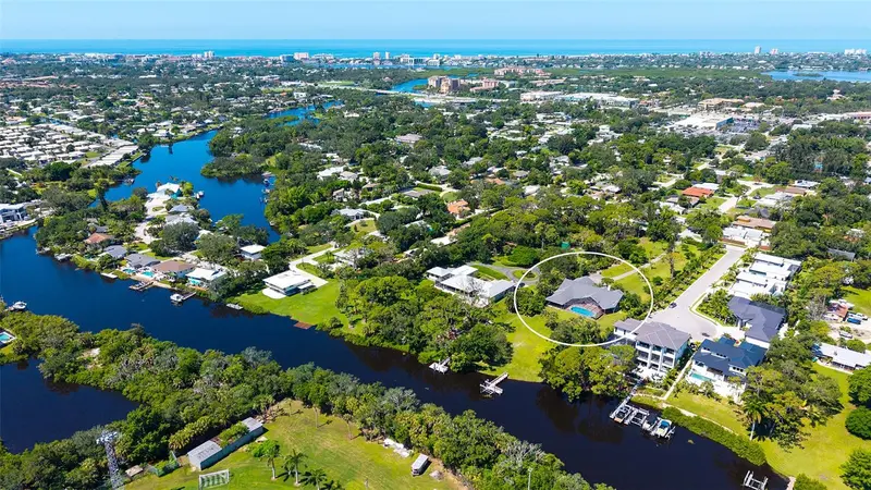 4935 RIVERWOOD AVENUE, SARASOTA