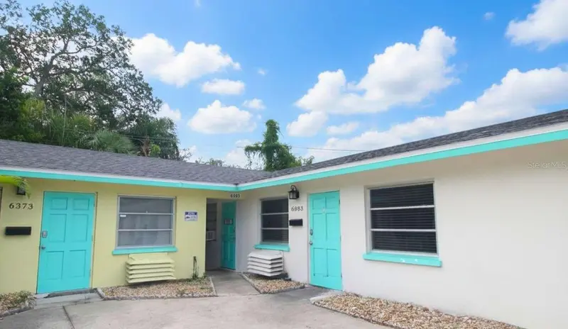 6383 GATEWAY AVENUE #6383, SARASOTA