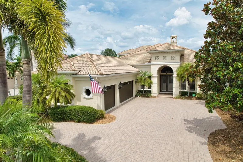6919 DOMINION LANE, LAKEWOOD RANCH