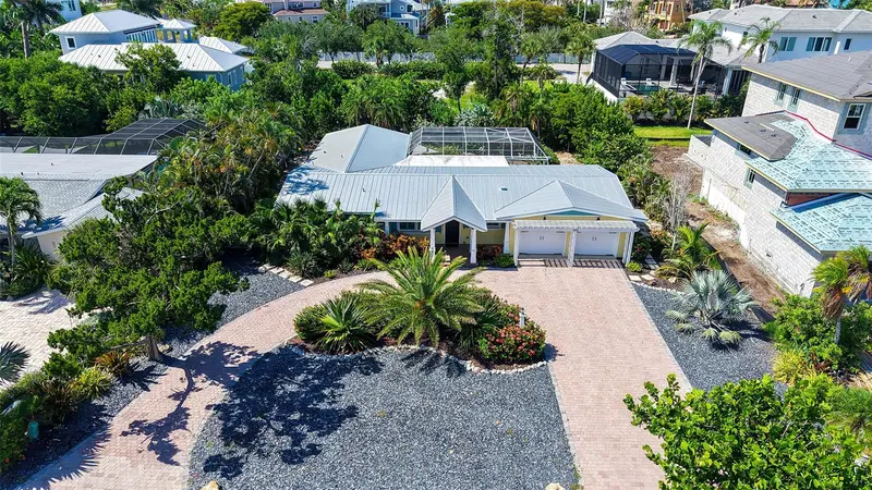 602 BUTTONWOOD DRIVE, LONGBOAT KEY