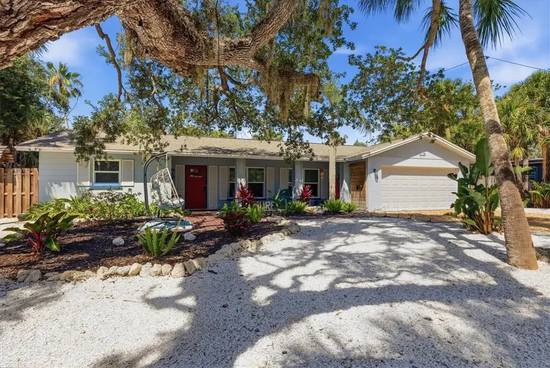 5128 OXFORD DRIVE, SARASOTA