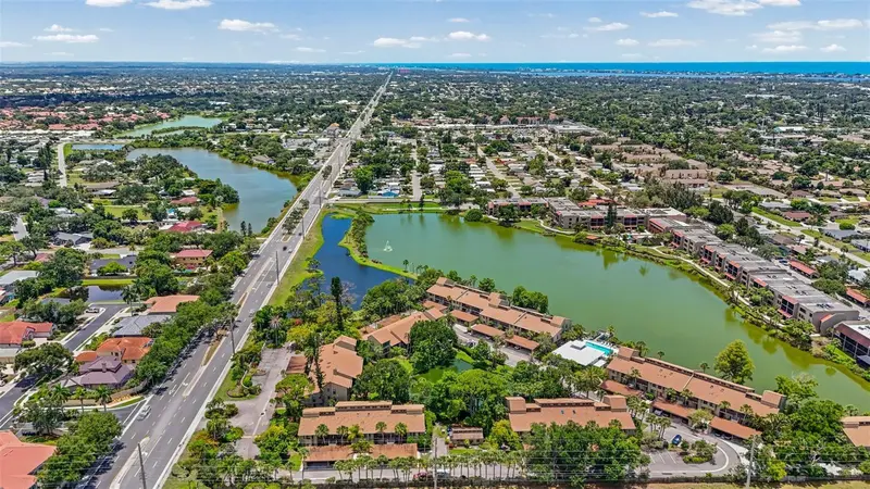 5326 LAKE ARROWHEAD TRAIL #7, SARASOTA