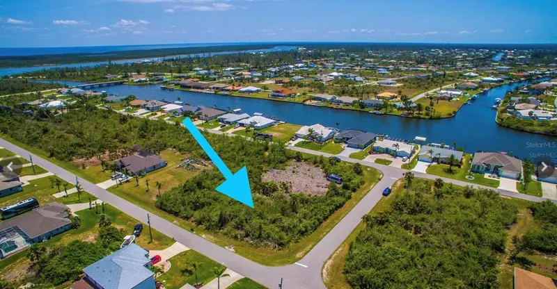15531 AQUA CIRCLE, PORT CHARLOTTE