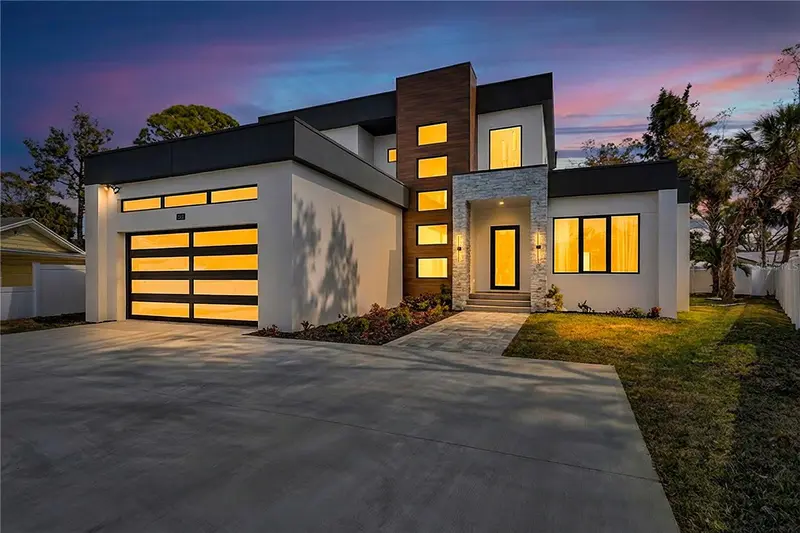 275 LIME CIRCLE, SARASOTA