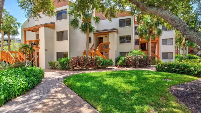 1700 COVE II PLACE #310, SARASOTA