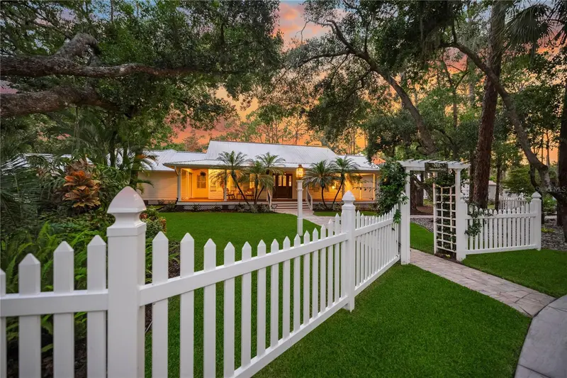 2810 SARASOTA GOLF CLUB BOULEVARD, SARASOTA
