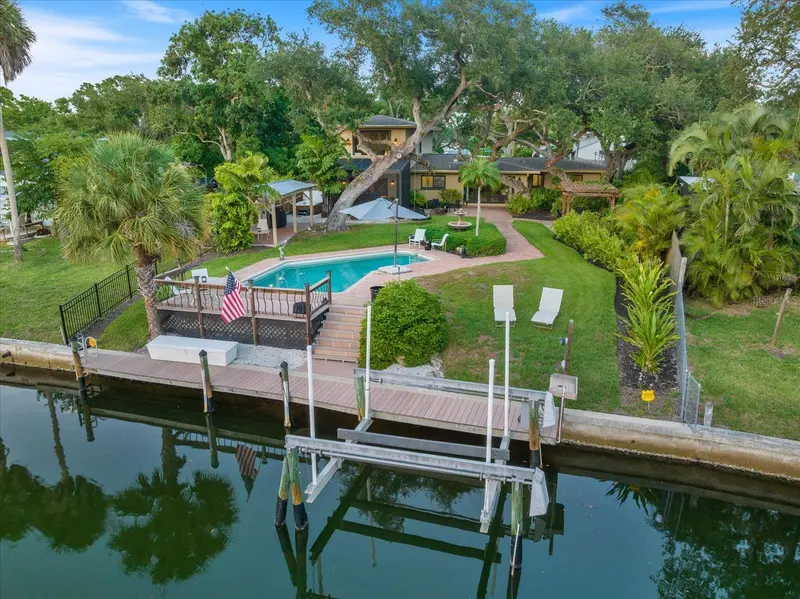 1827 BAYWOOD DRIVE, SARASOTA