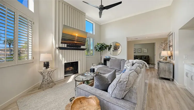 2000 HARBOURSIDE DRIVE #1501, LONGBOAT KEY, photo 4 of 38