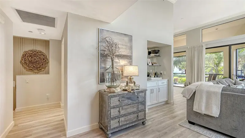 2000 HARBOURSIDE DRIVE #1501, LONGBOAT KEY, photo 5 of 38