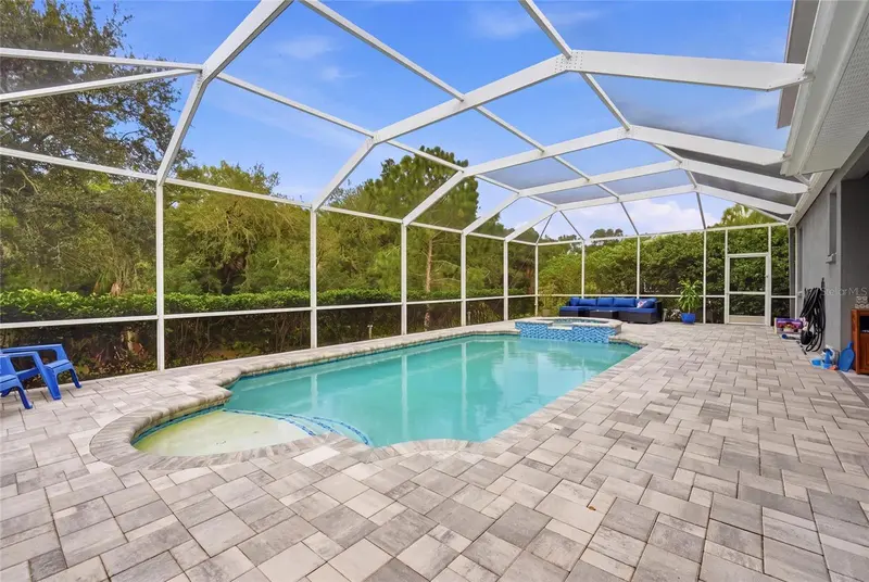 835 CEDARCREST COURT, SARASOTA, photo 4 of 59