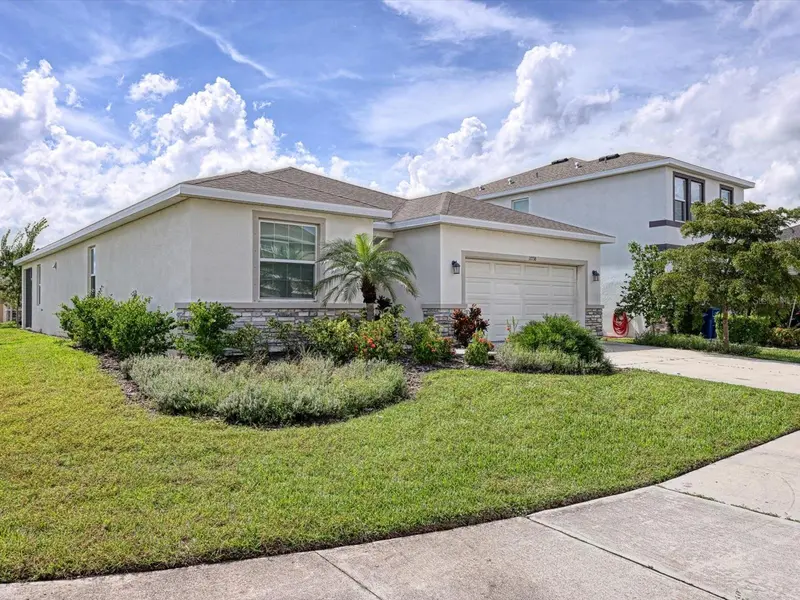 17758 CANTARINA COVE, LAKEWOOD RANCH, photo 2 of 51