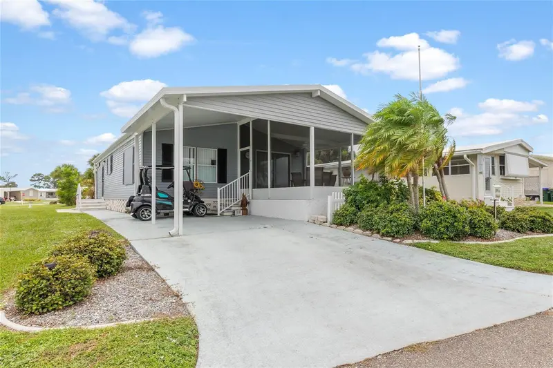 5696 HOLIDAY PARK BOULEVARD, NORTH PORT