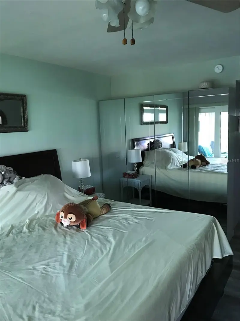 Thumbnail 13