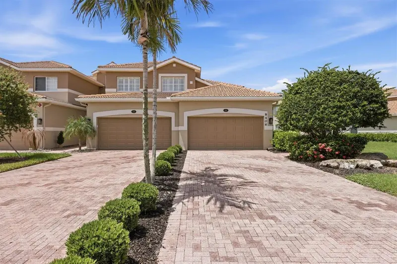 8406 GRAND ESTUARY TRAIL #104, BRADENTON