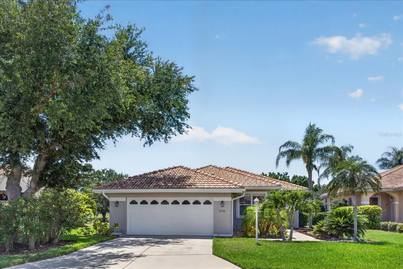 6726 HICKORY HAMMOCK CIRCLE, BRADENTON