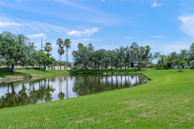 2302 VINTAGE STREET, SARASOTA, photo 5 of 51