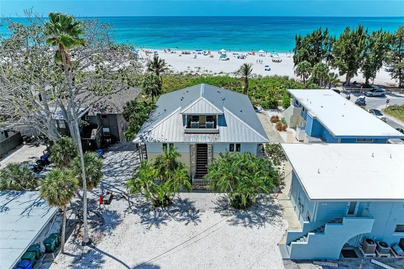 101 PALM AVENUE #4, ANNA MARIA