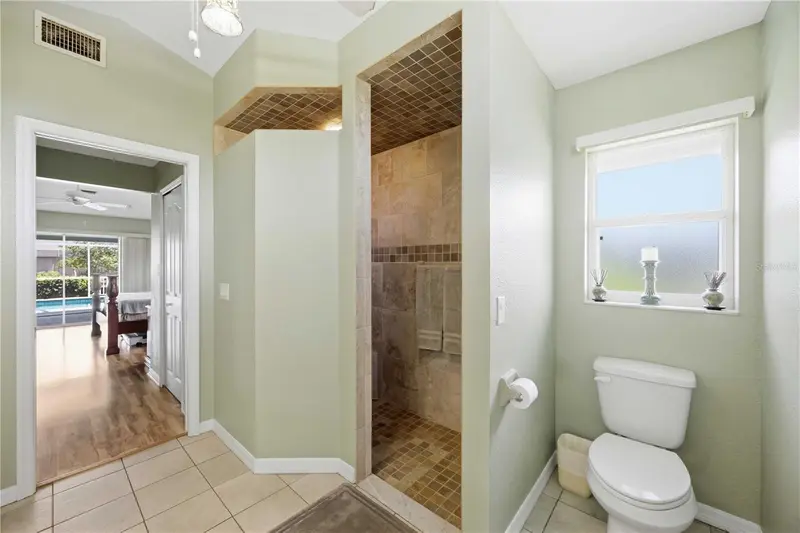 Thumbnail 25