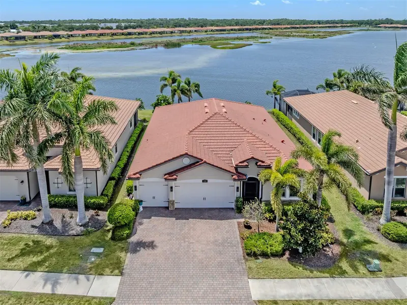 155 TOSCAVILLA BOULEVARD, NOKOMIS