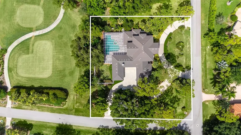916 MACEWEN DRIVE, OSPREY, photo 5 of 97